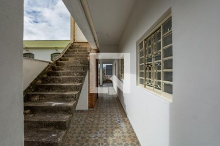 Casa para alugar com 80m², 2 quartos e sem vaga Casa para alugar com 80m², 2 quartos e sem vagaVaranda