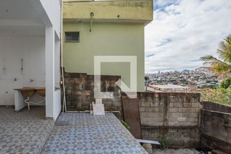 Casa para alugar com 80m², 2 quartos e sem vaga Casa para alugar com 80m², 2 quartos e sem vagaQuintal