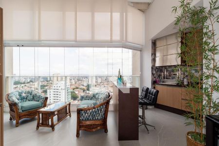 Apartamento à venda com 215m², 3 quartos e 3 vagasCobertura - Varanda