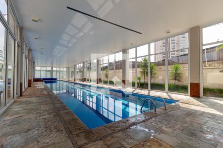 Apartamento à venda com 215m², 3 quartos e 3 vagasPiscina