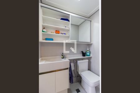 Apartamento à venda com 215m², 3 quartos e 3 vagasDetalhe Banheiro - Suíte 1