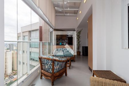 Apartamento à venda com 215m², 3 quartos e 3 vagasCobertura - Varanda