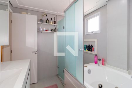 Apartamento à venda com 215m², 3 quartos e 3 vagasBanheiro - Suíte 2
