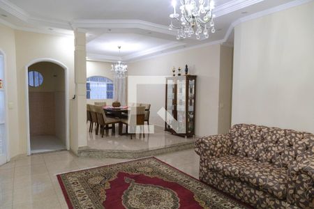 Sala de casa à venda com 5 quartos, 450m² em Vila Galvão, Guarulhos