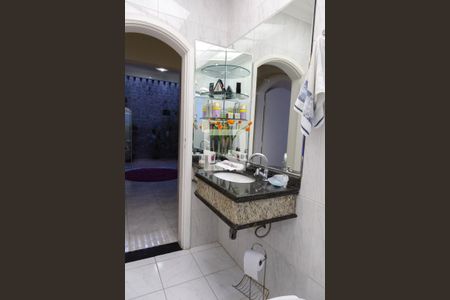 Casa à venda com 450m², 5 quartos e 5 vagasBanheiro 5