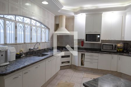 Casa à venda com 450m², 5 quartos e 5 vagasCozinha