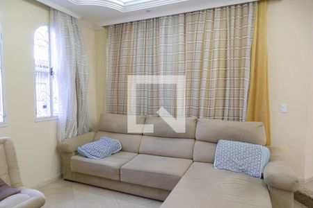 Sala de casa à venda com 5 quartos, 450m² em Vila Galvão, Guarulhos