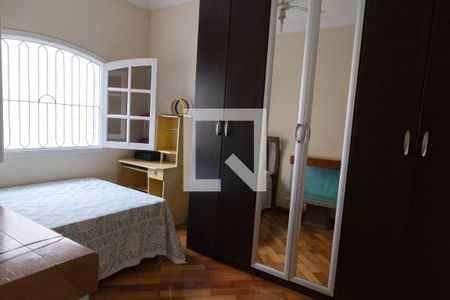 Casa à venda com 450m², 5 quartos e 5 vagasQuarto 3