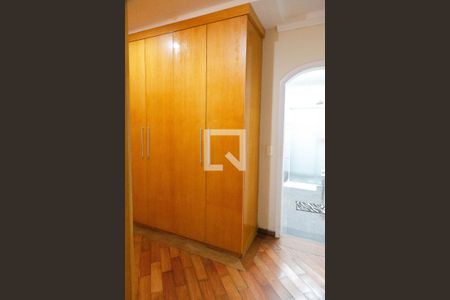 Casa à venda com 450m², 5 quartos e 5 vagasQuarto 6