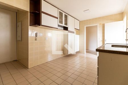 Apartamento para alugar com 161m², 3 quartos e 3 vagas Apartamento para alugar com 161m², 3 quartos e 3 vagasCozinha