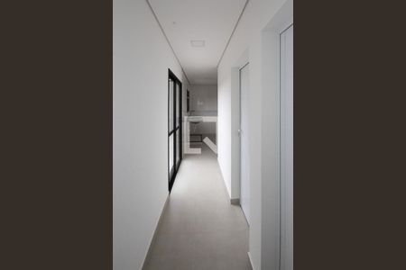 Apartamento para alugar com 42m², 2 quartos e 1 vaga Apartamento para alugar com 42m², 2 quartos e 1 vagaCorredor