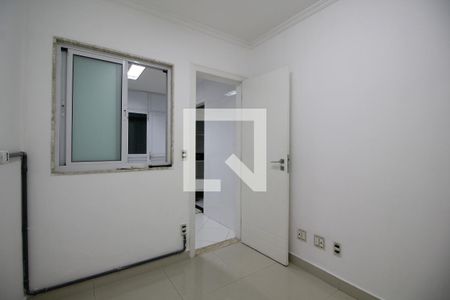 Casa de condomínio para alugar com 1200m², 5 quartos e 2 vagasQuarto de Serviço