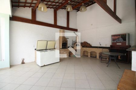 Casa de condomínio para alugar com 1200m², 5 quartos e 2 vagasChurrasqueira