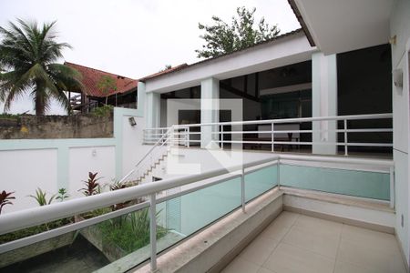 Casa de condomínio para alugar com 1200m², 5 quartos e 2 vagasVaranda da Suíte 4