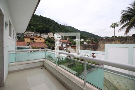 Casa de condomínio para alugar com 1200m², 5 quartos e 2 vagasVaranda da Suíte 4