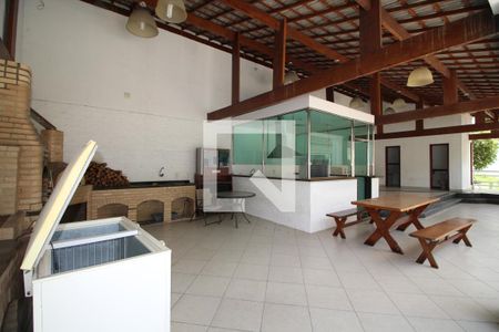 Casa de condomínio para alugar com 1200m², 5 quartos e 2 vagasChurrasqueira