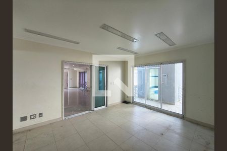 Sala de casa de condomínio à venda com 5 quartos, 1200m² em Taquara, Rio de Janeiro