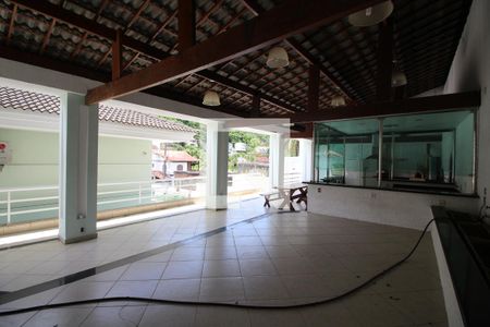 Casa de condomínio para alugar com 1200m², 5 quartos e 2 vagasChurrasqueira