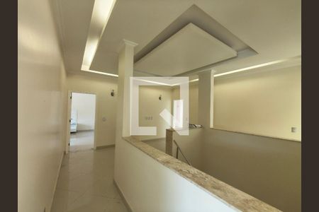 Corredor de casa de condomínio à venda com 5 quartos, 1200m² em Taquara, Rio de Janeiro