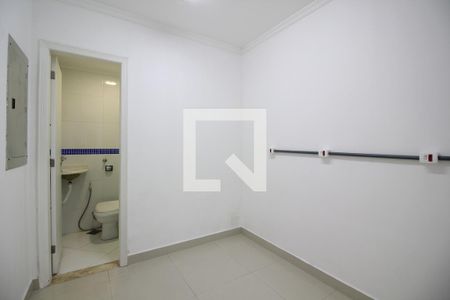 Casa de condomínio para alugar com 1200m², 5 quartos e 2 vagasQuarto de Serviço