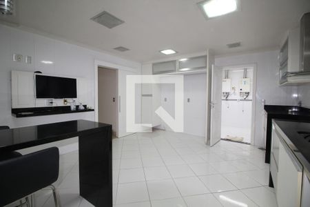 Casa de condomínio para alugar com 1200m², 5 quartos e 2 vagasCozinha