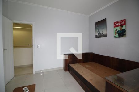 Casa de condomínio para alugar com 1200m², 5 quartos e 2 vagasSuíte 3