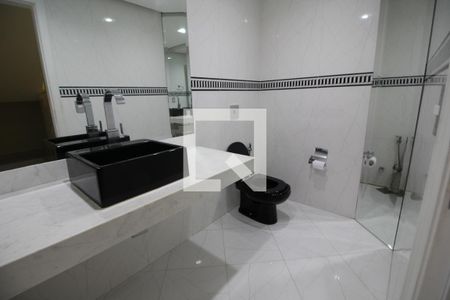 Casa de condomínio para alugar com 1200m², 5 quartos e 2 vagasLavabo 1