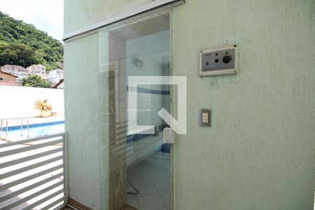 Casa de condomínio para alugar com 1200m², 5 quartos e 2 vagasSauna