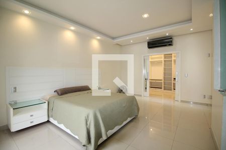 Casa de condomínio para alugar com 1200m², 5 quartos e 2 vagasSuíte 4