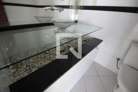 Casa de condomínio para alugar com 1200m², 5 quartos e 2 vagasLavabo 2