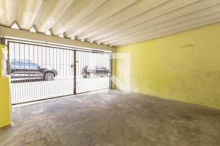 Garagem de casa para alugar com 2 quartos, 100m² em Jardim das Camélias, São Paulo