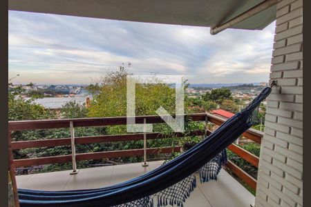 Casa à venda com 328m², 3 quartos e 6 vagasvaranda