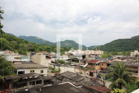Casa de condomínio à venda com 560m², 4 quartos e 2 vagasVista dos Fundos