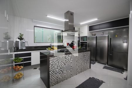 Casa de condomínio à venda com 560m², 4 quartos e 2 vagasCozinha