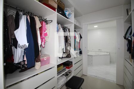 Casa de condomínio à venda com 560m², 4 quartos e 2 vagasCloset da Suíte 3