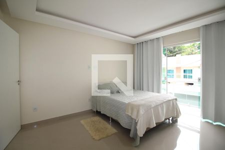 Casa de condomínio à venda com 560m², 4 quartos e 2 vagasSuíte 1