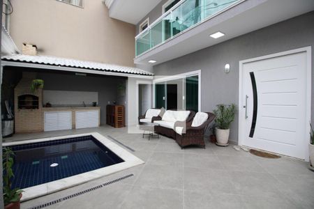 Casa de condomínio à venda com 560m², 4 quartos e 2 vagasÁrea Externa