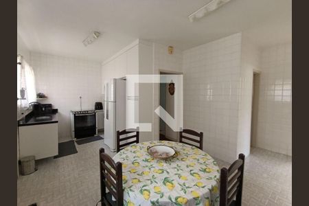 Casa à venda com 3 quartos, 250m² em Jardim Bonfiglioli, São Paulo