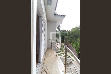 Casa de condomínio à venda com 529m², 4 quartos e 6 vagas Casa de condomínio à venda com 529m², 4 quartos e 6 vagasVaranda Suíte 1