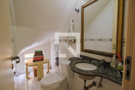 Casa à venda com 135m², 4 quartos e 2 vagas Casa à venda com 135m², 4 quartos e 2 vagasLavabo