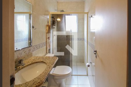 Casa à venda com 135m², 4 quartos e 2 vagas Casa à venda com 135m², 4 quartos e 2 vagasBanheiro