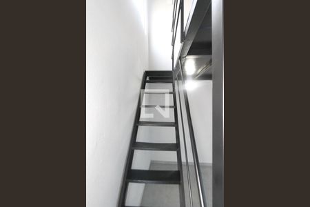 Studio para alugar com 41m², 1 quarto e sem vagaescada