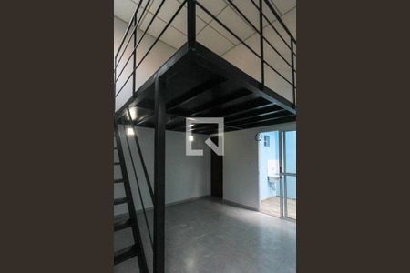 Sala e cozinha de kitnet/studio para alugar com 1 quarto, 41m² em Vila Bela, São Paulo