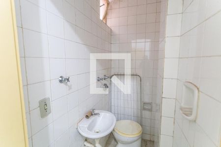 Apartamento para alugar com 150m², 3 quartos e 2 vagasBanheiro de Serviço