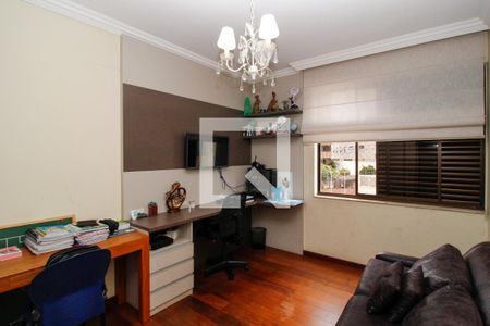 Apartamento à venda com 260m², 4 quartos e 3 vagasSala 2