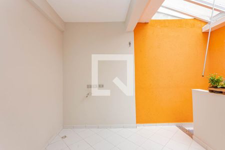 Casa à venda com 80m², 3 quartos e 1 vaga Casa à venda com 80m², 3 quartos e 1 vagaQuintal