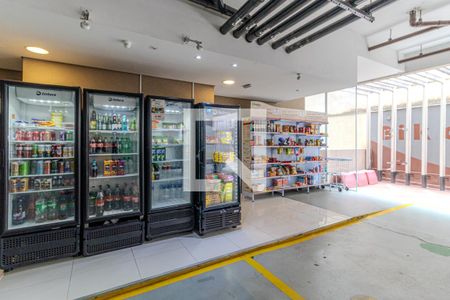 Studio para alugar com 24m², 1 quarto e 1 vaga Studio para alugar com 24m², 1 quarto e 1 vagaMercado