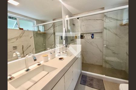 Apartamento à venda com 114m², 3 quartos e 1 vagaSuíte banheiro