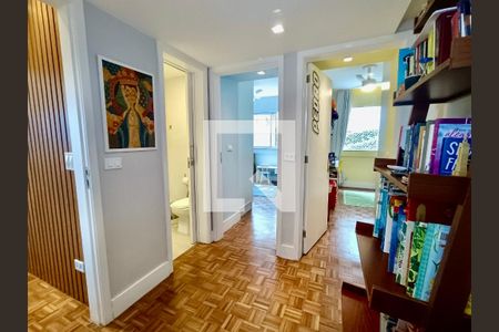 Apartamento à venda com 114m², 3 quartos e 1 vagaCorredor