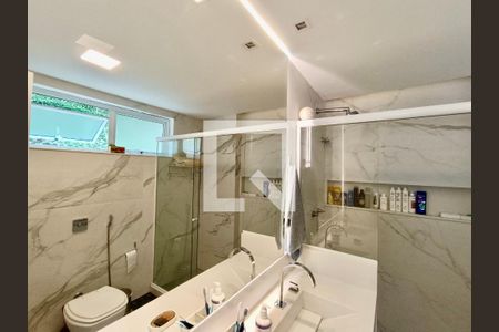 Apartamento à venda com 114m², 3 quartos e 1 vagaSuíte banheiro